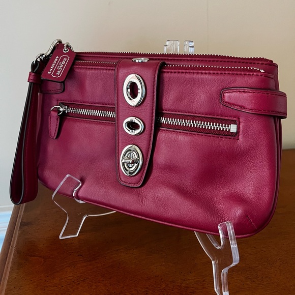 Coach, Legacy, 1941 double zipper Wristlet/Wallet Clutch with Kisslock Purse. - Picture 1 of 15